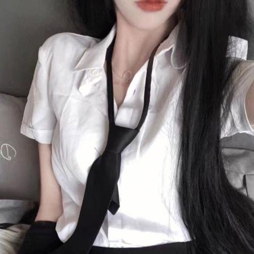 38岁的伊丽卡